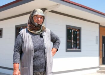 Bakan Kurum: Sındırgı'da yeni yuvaları çok yakında teslim edeceğiz