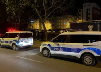 Kayseri'de eski site görevlisi, yöneticiyi bıçakla yaraladı