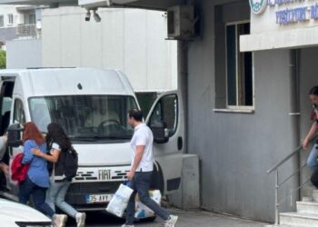 Seferihisar Belediyesi'ne operasyonda 7 şüpheli adliyede