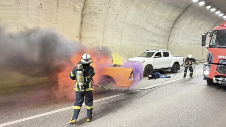 Amasra Tüneli'nde trafik kazası tatbikatı
