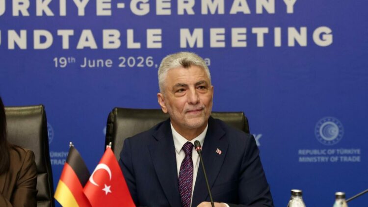 Bakan Bolat: Türkiye-Almanya ticaretini 50 milyar doların üzerine çıkaracağız