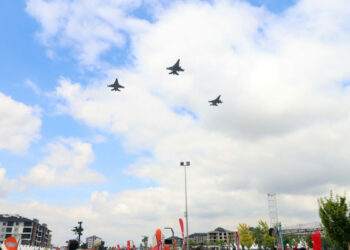 Aksaray Bilim Festivali, F-16 gösterisiyle başladı