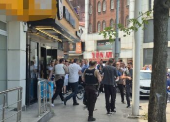 Evi haczedilince banka şubesinde silahla ateş açan şüpheli tutuklandı