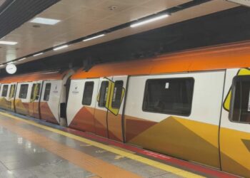 Bostancı'da metro raydan çıktı; 3 yolcu yaralandı
