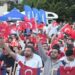 Dolmabahçe’de milli maç heyecanı dev ekranda yaşandı