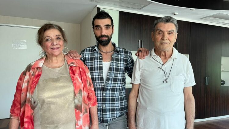 80 yaşındaki babasına böbreğini verdi
