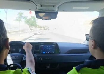 Şırnak’ta polis, 14 adayı sınava yetiştirdi