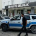 Kimliğini unutan genç, polisin yardımına rağmen 2 dakika gecikince sınava alınmadı