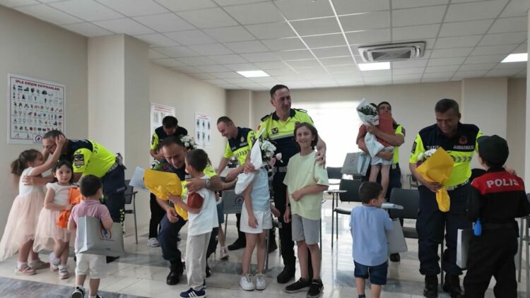 Düzce'de jandarma ekiplerine Babalar Günü sürprizi