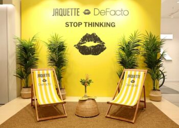 DeFacto ve Jaquette ‘Stop Thinking’ koleksiyonunu tanıttı