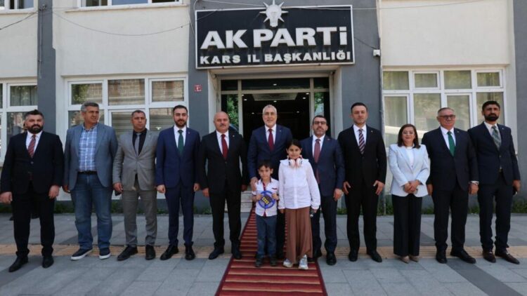Bakan Işıkhan: Sağlıkta, sosyal güvenlikte, sosyal hizmetlerde dünyada örnek alınacak konuma ulaştık
