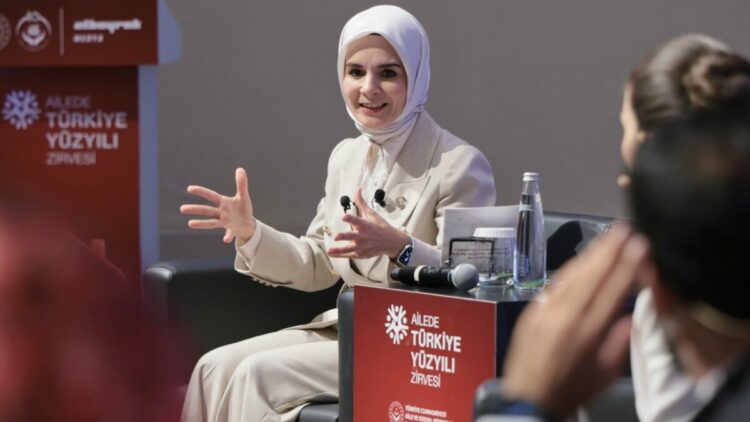 Evlenen çiftlere 1 milyar 52 milyon liralık ödeme desteği
