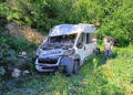 Minibüs şarampole yuvarlandı: 8 yaralı