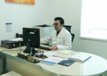 'Ağrı kesiciler mide ülserine kadar varabilen sorunlara yol açabiliyor’