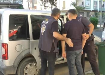 Siirt merkezli 6 ilde yasa dışı bahis operasyonu: 10 gözaltı