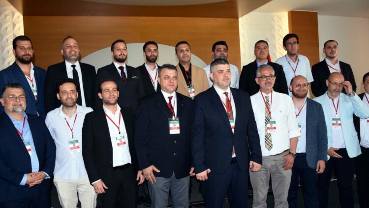 Karşıyaka'da yetki telaşı
