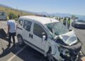 Van'da hafif ticari araç, park halindeki askeri araca çarptı; 1 şehit, 4'ü asker 5 yaralı