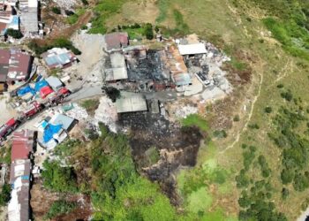 Sultangazi'de metruk fabrikada yangın -3 / Dron eklendi