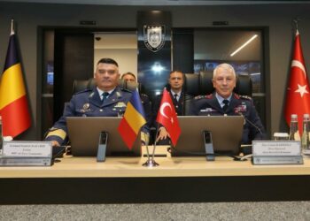Romanya Hava Kuvvetleri Komutanı Korgeneral Baraboi, Hava Kuvvetleri Karargahını ziyaret etti