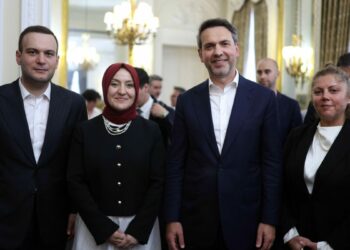 Bakan Bayraktar, Londra’da Sıfır Atık Vakfı Bilgilendirme Toplantısına katıldı