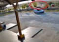 Takla atan otomobildeki 2 kişi, ağır yaralandı; kaza kamerada
