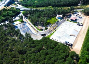 Ümraniye’de ‘Anadolu Millet Bahçesi’ hizmete açıldı