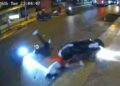Bodrum'da 2 motosiklet çarpıştı; kaza kamerada