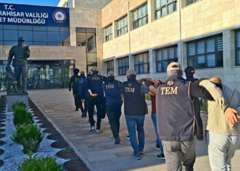 Afyonkarahisar'da DEAŞ operasyonu; 7 gözaltı