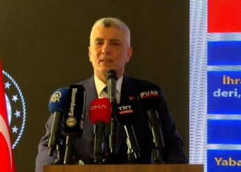 Bakan Bolat: Şikayet ettiğimiz Türkiye ekonomisi son 6 yılda yüzde 35 büyümüş