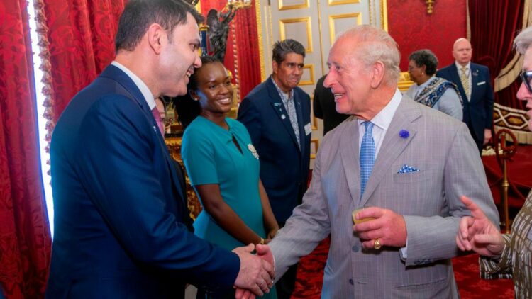 Bakan Kurum, Londra'da Kral 3'üncü Charles'ın ev sahipliğindeki resepsiyona katıldı
