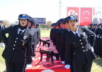 Aksaray POMEM'de 485 polis adayı mezun oldu
