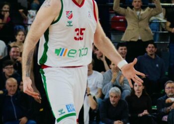 Karşıyaka potasında kaptan Mert Celep de ayrıldı