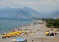Antalya'da hissedilen sıcaklık 47 dereceye ulaştı