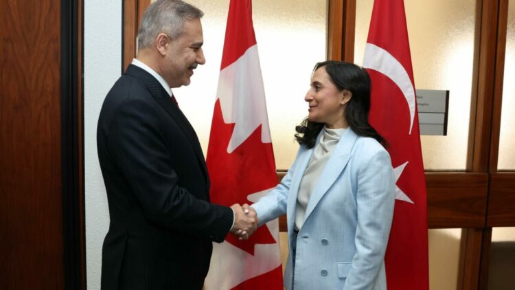 Bakan Fidan, Ottava'da Kanada Dışişleri Bakanı Anand ile bir araya geldi