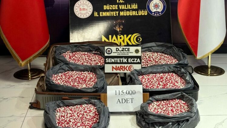 Düzce'de uyuşturucu operasyonunda 115 bin hap ele geçirildi