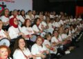 Farklı mesleklerden kadınlar, darbuka ritminde buluştu