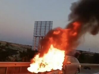 Çatalca'da yanan elektrikli otomobilin sürücüsü: Ailemi bir buçuk dakika arayla kurtardım