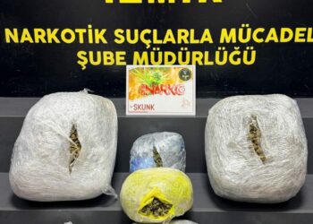 İzmir'de 15 kilo skunk ele geçirildi: 3 tutuklama