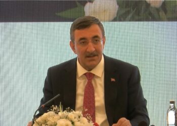 Cevdet Yılmaz: Bu sene ihracatta 400 milyar doları aşacağız