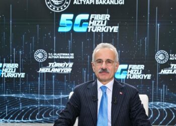 Bakan Uraloğlu: Yılın ilk çeyreğinde mobil iletişim yatırımları 263 milyar liraya ulaştı