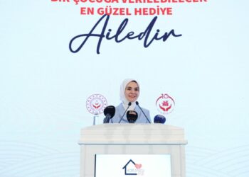 Bakan Göktaş: 11 bin 22 çocuğumuz 9 bin 277 koruyucu ailemizin yanında