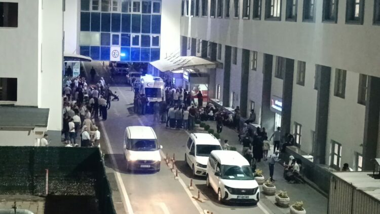 Batman'da akraba aileler arasında kavga: 4’ü ağır, 6 yaralı