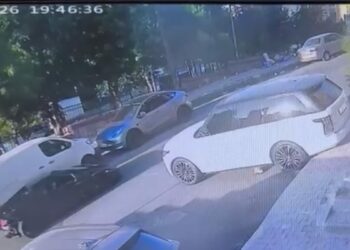 Kağıthane’de test sürüşünde 15 milyon liralık lüks otomobille cipe çarpıp kaçtı; 174 bin lira ceza yazıldı
