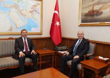 Bakan Güler, KKTC Başbakanı Üstel ile bir araya geldi