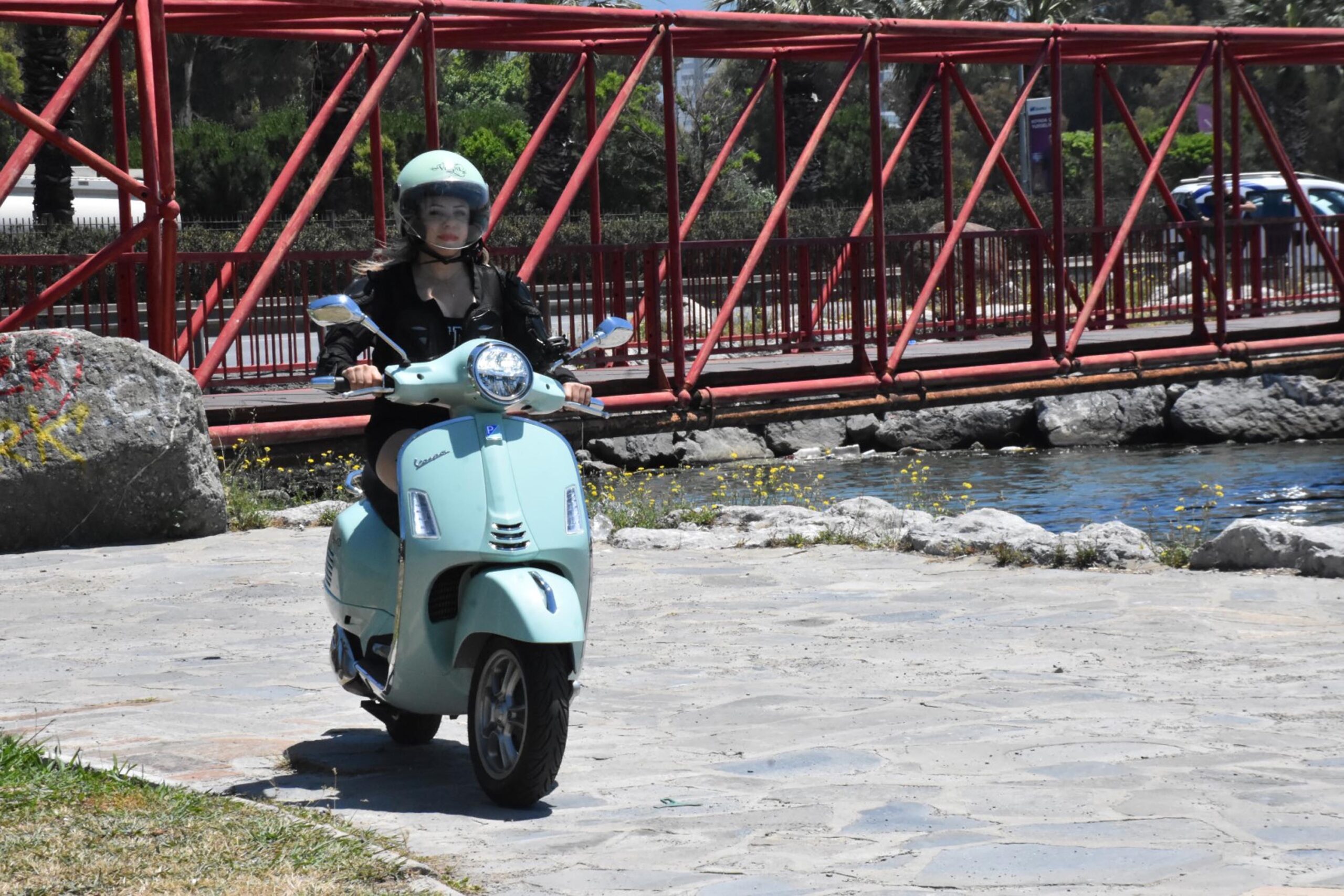 İzmir'den Roma'ya motosikletle tek başına 'farkındalık' yolculuğu
