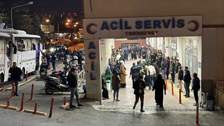 Şanlıurfa’da silahlı kavga; anne öldü, oğlu yaralı