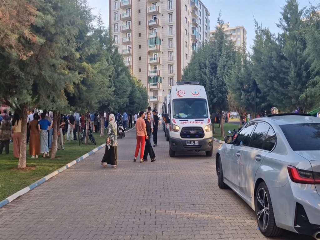 Anne ile 3 çocuğunun öldüğü yangında tanık ve müştekiler hakkında zorla getirilme kararı
