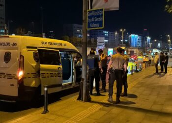 Şişli’de yolcusunun saldırısına uğrayan taksi şoförü ağır yaralandı