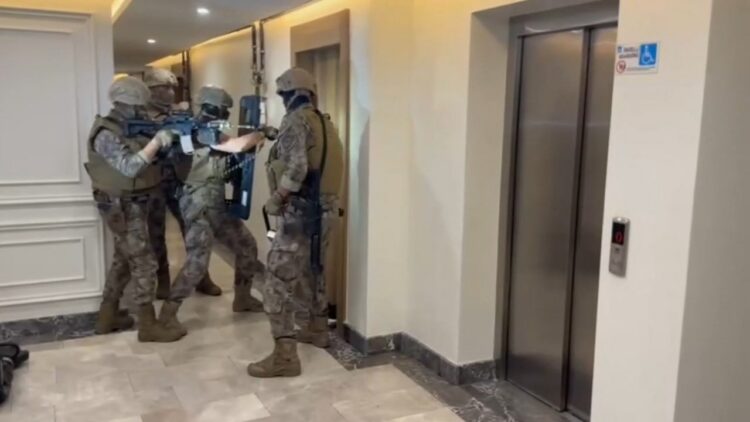 Barış Boyun suç örgütüne operasyon: 45 gözaltı / Geniş haber