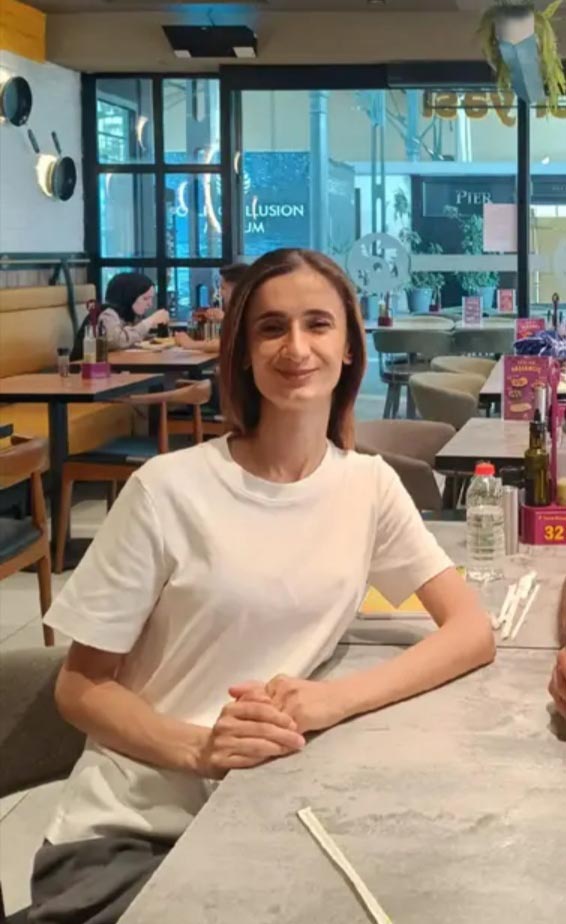 2 aydır haber alamadığı kızını sokak sokak arıyor